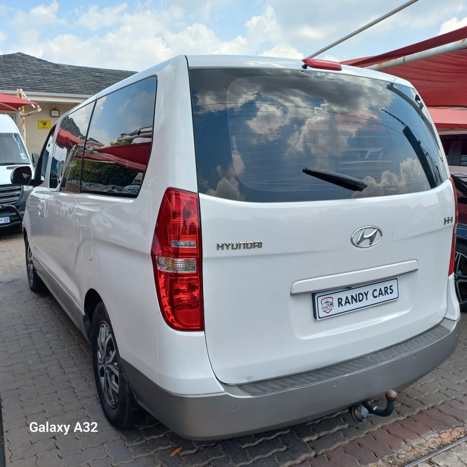 
								2021 Hyundai H-1 2.5CRDi Wagon GLS,Leather interior,Aircon,Radio  etc amazing discounts on cash deals! free delivery guaranteed around gauteng province only. we also arrange finance through all major banks. we give 24hrs turn around period for finance applicants and same time delivery on cash deals. contact our sales team. or visit our dealership RANDY CARS AT 541 LOUIS BOTHA AVENUE SAVOY ESTATE JHB full									