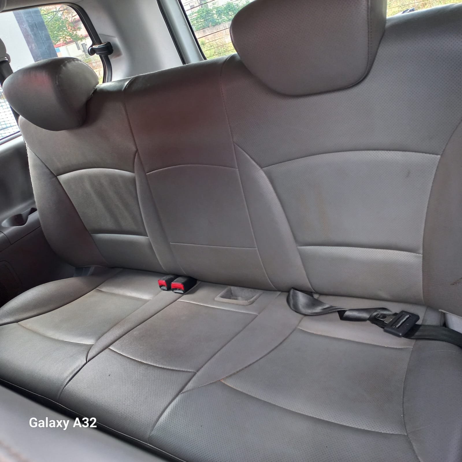 
								2021 Hyundai H-1 2.5CRDi Wagon GLS,Leather interior,Aircon,Radio  etc amazing discounts on cash deals! free delivery guaranteed around gauteng province only. we also arrange finance through all major banks. we give 24hrs turn around period for finance applicants and same time delivery on cash deals. contact our sales team. or visit our dealership RANDY CARS AT 541 LOUIS BOTHA AVENUE SAVOY ESTATE JHB full									