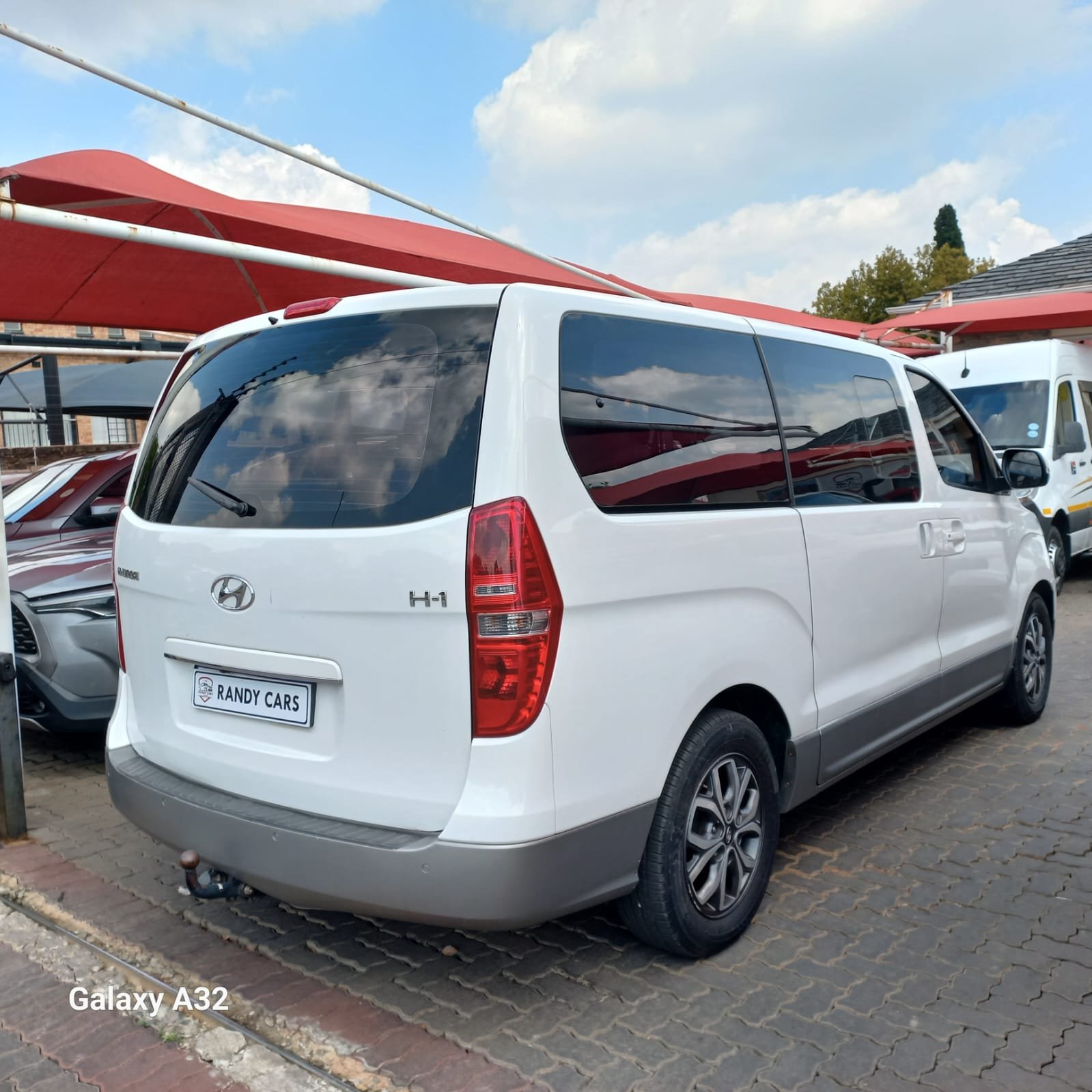 
								2021 Hyundai H-1 2.5CRDi Wagon GLS,Leather interior,Aircon,Radio  etc amazing discounts on cash deals! free delivery guaranteed around gauteng province only. we also arrange finance through all major banks. we give 24hrs turn around period for finance applicants and same time delivery on cash deals. contact our sales team. or visit our dealership RANDY CARS AT 541 LOUIS BOTHA AVENUE SAVOY ESTATE JHB full									