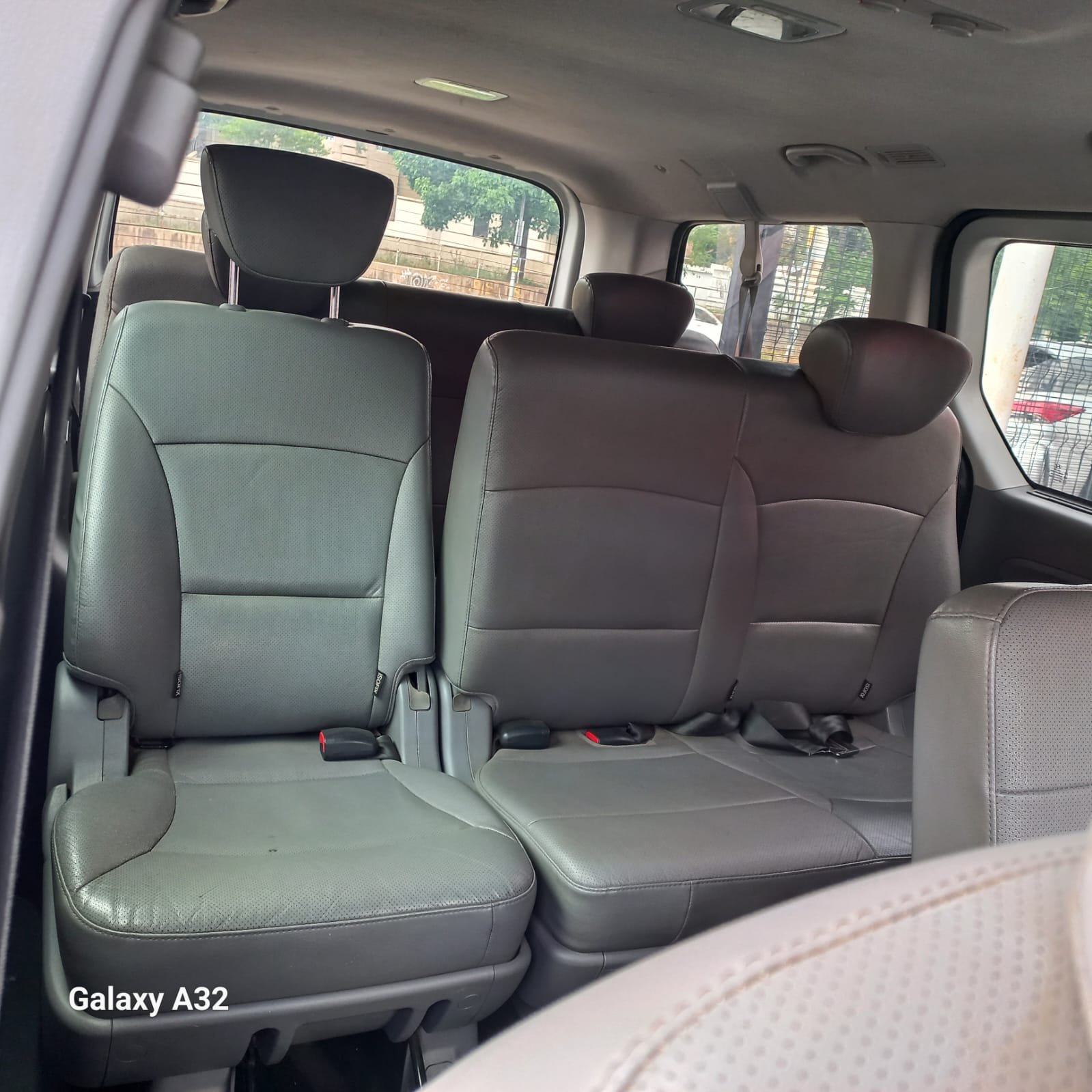 
								2021 Hyundai H-1 2.5CRDi Wagon GLS,Leather interior,Aircon,Radio  etc amazing discounts on cash deals! free delivery guaranteed around gauteng province only. we also arrange finance through all major banks. we give 24hrs turn around period for finance applicants and same time delivery on cash deals. contact our sales team. or visit our dealership RANDY CARS AT 541 LOUIS BOTHA AVENUE SAVOY ESTATE JHB full									