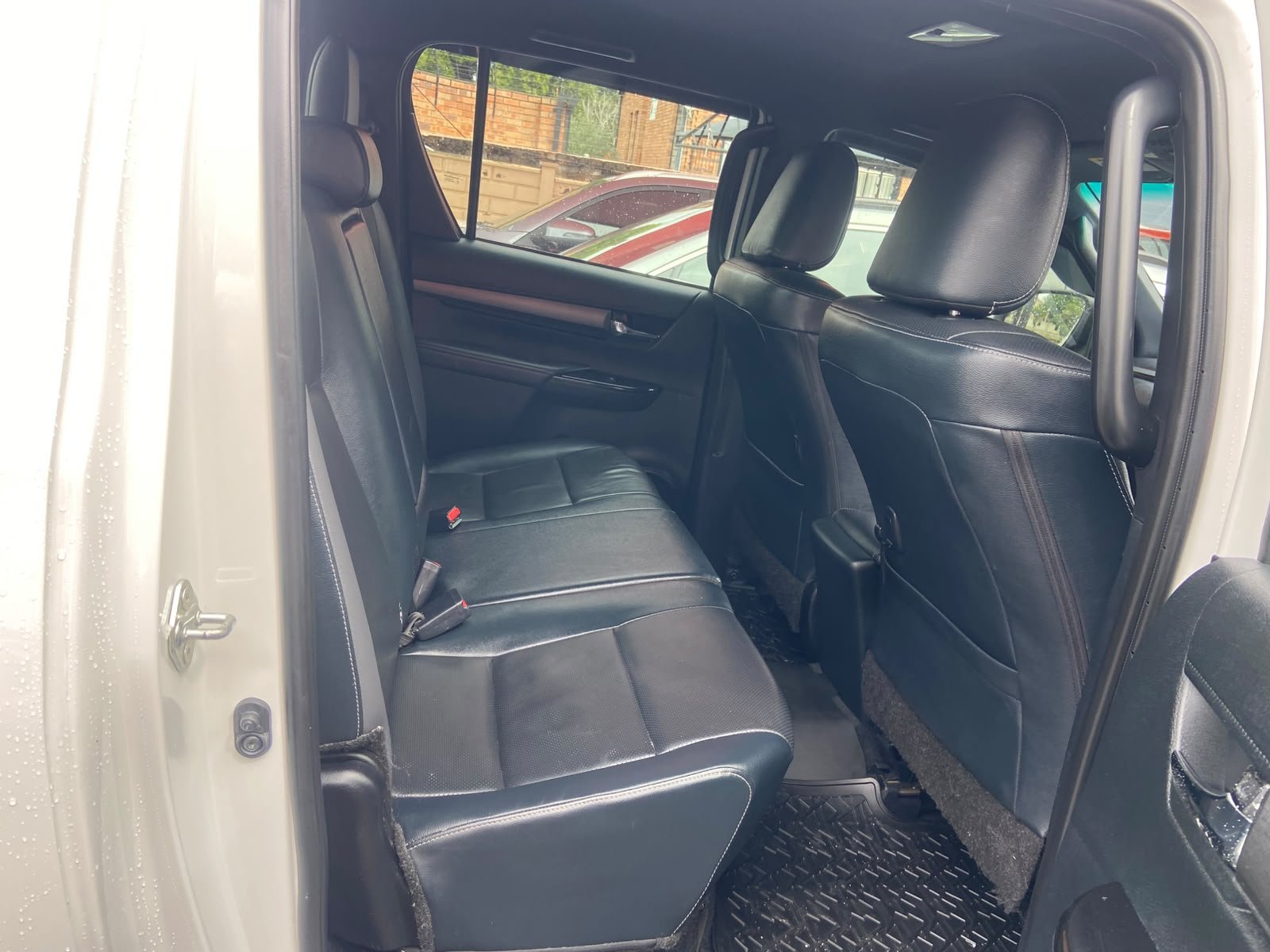 
								2022 Toyota Hilux 2.8GD-6 Double Cab Legend  Auto,Leather interior,Aircon,Radio ,Navigation,PDC Sensors,Multi functional steering etc amazing discounts on cash deals! free delivery guaranteed around gauteng province only. we also arrange finance through all major banks. we give 24hrs turn around period for finance applicants and same time delivery on cash deals. contact our sales team. or visit our dealership RANDY CARS AT 541 LOUIS BOTHA AVENUE SAVOY ESTATE JHB full									