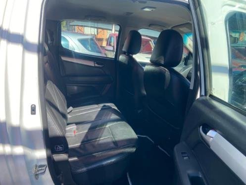 
								2018 Isuzu KB 300D-Teq Double Cab LX,Leather interior,Aircon etc amazing discounts on cash deals! free delivery guaranteed around gauteng province only. we also arrange finance through all major banks. we give 24hrs turn around period for finance applicants and same time delivery on cash deals. contact our sales team. or visit our dealership RANDY CARS AT 541 LOUIS BOTHA AVENUE SAVOY ESTATE JHB full									