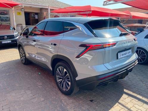 
								2024 Jetour Dashing 1.5T Deluxe,Leather  interior,Aircon,Radio,Navigation,PDC Sensors etc amazing discounts on cash deals! free delivery guaranteed around gauteng province only. we also arrange finance through all major banks. we give 24hrs turn around period for finance applicants and same time delivery on cash deals. contact our sales team. or visit our dealership RANDY CARS AT 541 LOUIS BOTHA AVENUE SAVOY ESTATE JHB full									