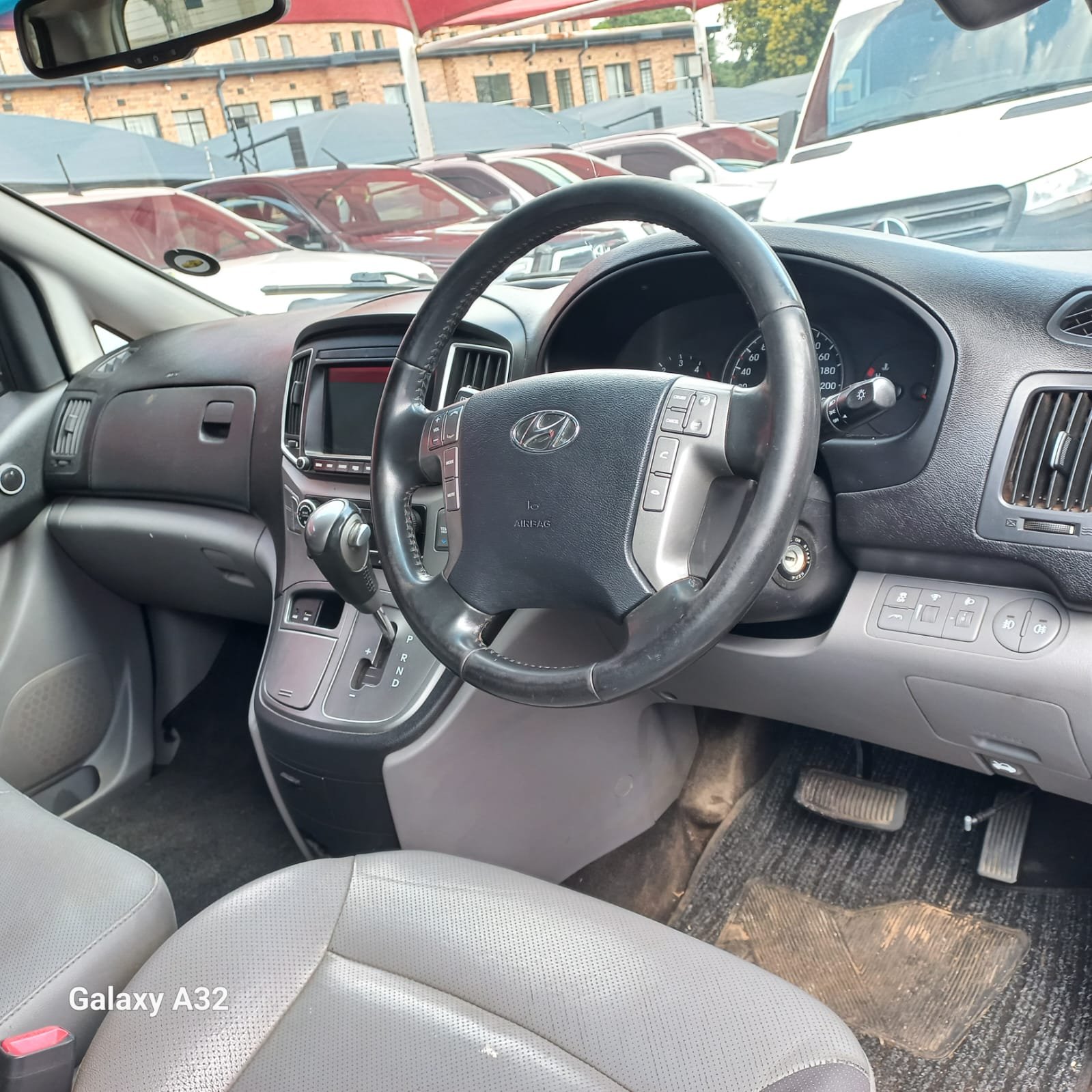 
								2021 Hyundai H-1 2.5CRDi Wagon GLS,Leather interior,Aircon,Radio  etc amazing discounts on cash deals! free delivery guaranteed around gauteng province only. we also arrange finance through all major banks. we give 24hrs turn around period for finance applicants and same time delivery on cash deals. contact our sales team. or visit our dealership RANDY CARS AT 541 LOUIS BOTHA AVENUE SAVOY ESTATE JHB full									