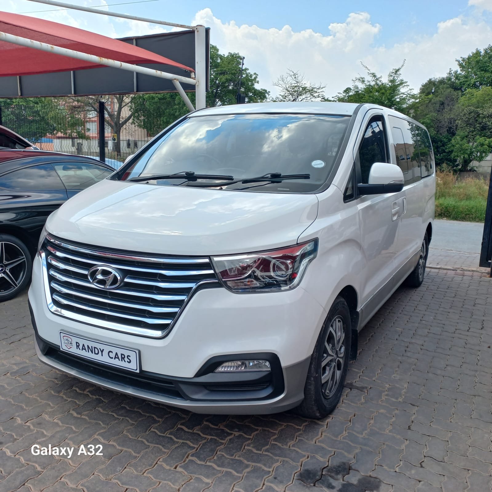 
								2021 Hyundai H-1 2.5CRDi Wagon GLS,Leather interior,Aircon,Radio  etc amazing discounts on cash deals! free delivery guaranteed around gauteng province only. we also arrange finance through all major banks. we give 24hrs turn around period for finance applicants and same time delivery on cash deals. contact our sales team. or visit our dealership RANDY CARS AT 541 LOUIS BOTHA AVENUE SAVOY ESTATE JHB full									