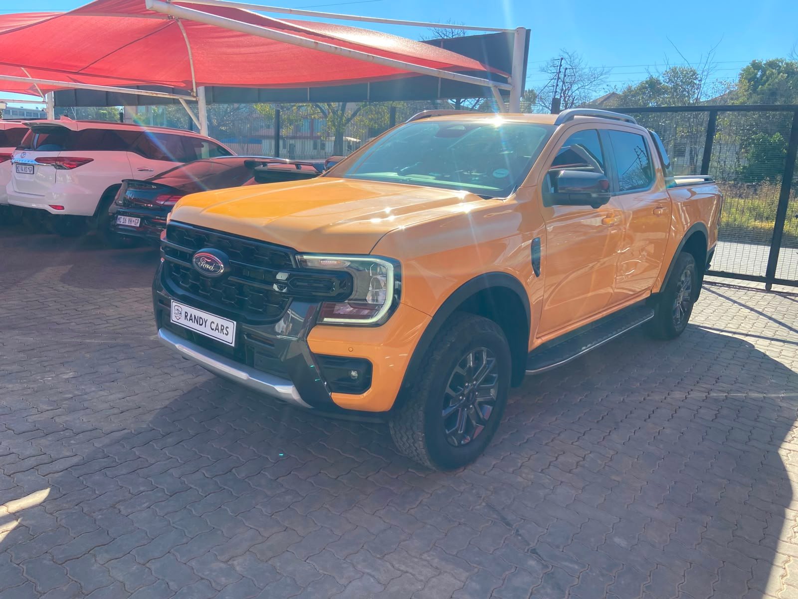 
								Ford Ranger 2.0D Bi-Turbo Double Cab Wildtrak ,Leather interior,Aircon,Radio ,Navigation,PDC Sensors,Multi functional steering etc amazing discounts on cash deals! free delivery guaranteed around gauteng province only. we also arrange finance through all major banks. we give 24hrs turn around period for finance applicants and same time delivery on cash deals. contact our sales team. or visit our dealership RANDY CARS AT 541 LOUIS BOTHA AVENUE SAVOY ESTATE JHB full									