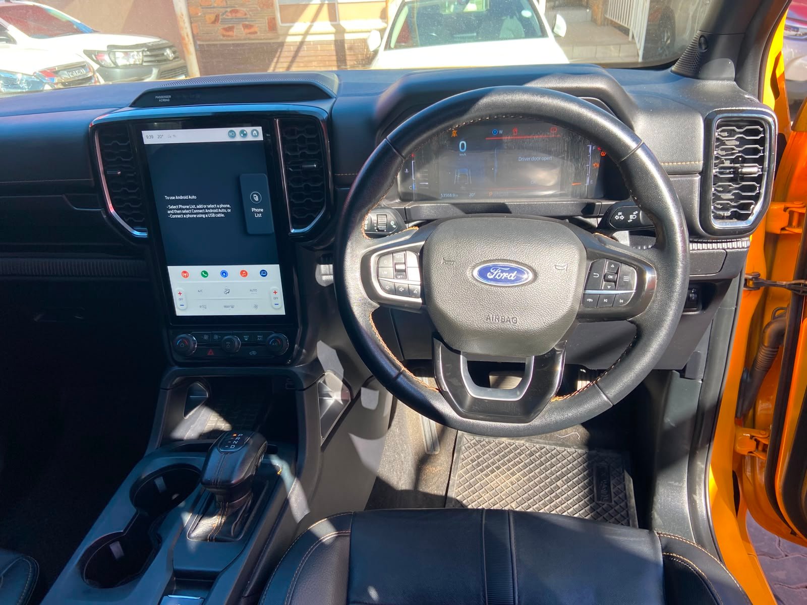 
								Ford Ranger 2.0D Bi-Turbo Double Cab Wildtrak ,Leather interior,Aircon,Radio ,Navigation,PDC Sensors,Multi functional steering etc amazing discounts on cash deals! free delivery guaranteed around gauteng province only. we also arrange finance through all major banks. we give 24hrs turn around period for finance applicants and same time delivery on cash deals. contact our sales team. or visit our dealership RANDY CARS AT 541 LOUIS BOTHA AVENUE SAVOY ESTATE JHB full									