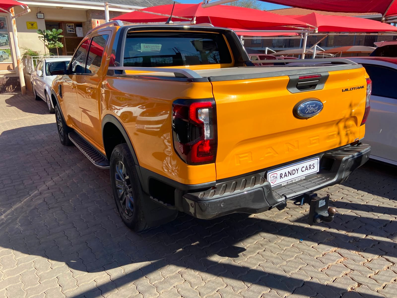 
								Ford Ranger 2.0D Bi-Turbo Double Cab Wildtrak ,Leather interior,Aircon,Radio ,Navigation,PDC Sensors,Multi functional steering etc amazing discounts on cash deals! free delivery guaranteed around gauteng province only. we also arrange finance through all major banks. we give 24hrs turn around period for finance applicants and same time delivery on cash deals. contact our sales team. or visit our dealership RANDY CARS AT 541 LOUIS BOTHA AVENUE SAVOY ESTATE JHB full									