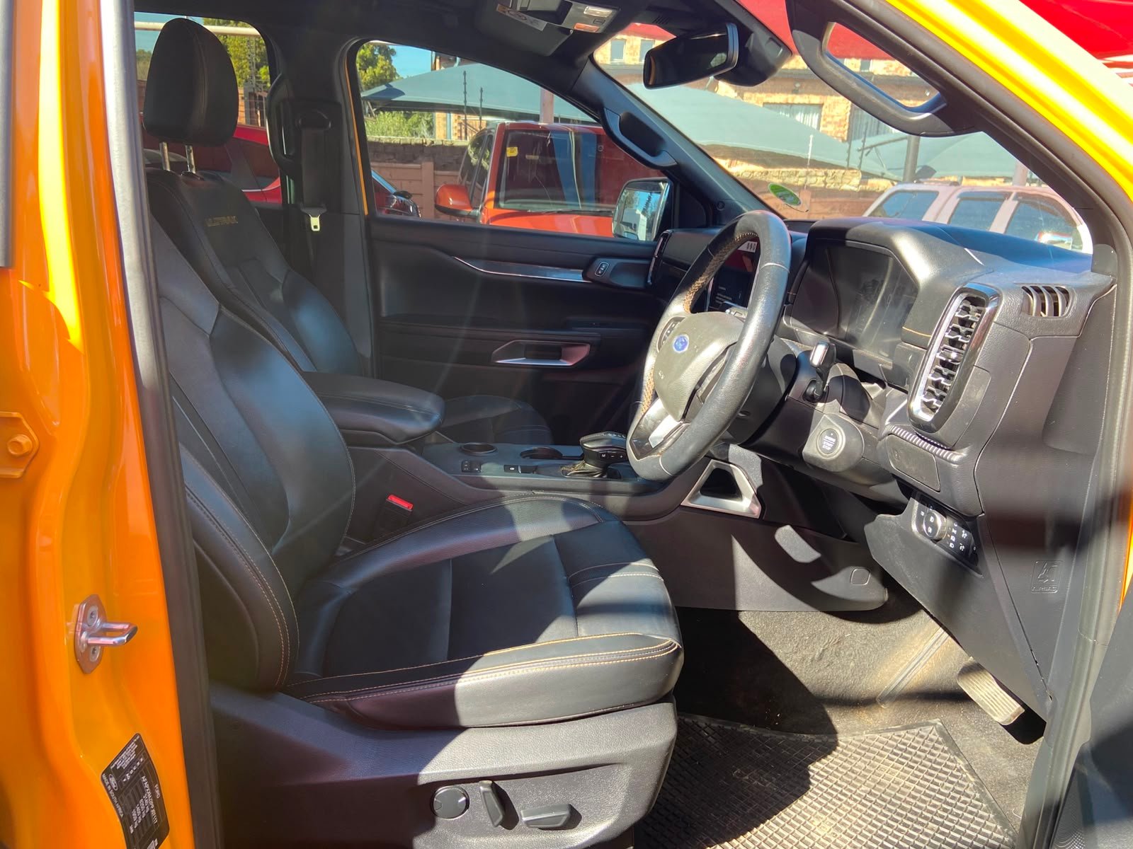 
								Ford Ranger 2.0D Bi-Turbo Double Cab Wildtrak ,Leather interior,Aircon,Radio ,Navigation,PDC Sensors,Multi functional steering etc amazing discounts on cash deals! free delivery guaranteed around gauteng province only. we also arrange finance through all major banks. we give 24hrs turn around period for finance applicants and same time delivery on cash deals. contact our sales team. or visit our dealership RANDY CARS AT 541 LOUIS BOTHA AVENUE SAVOY ESTATE JHB full									