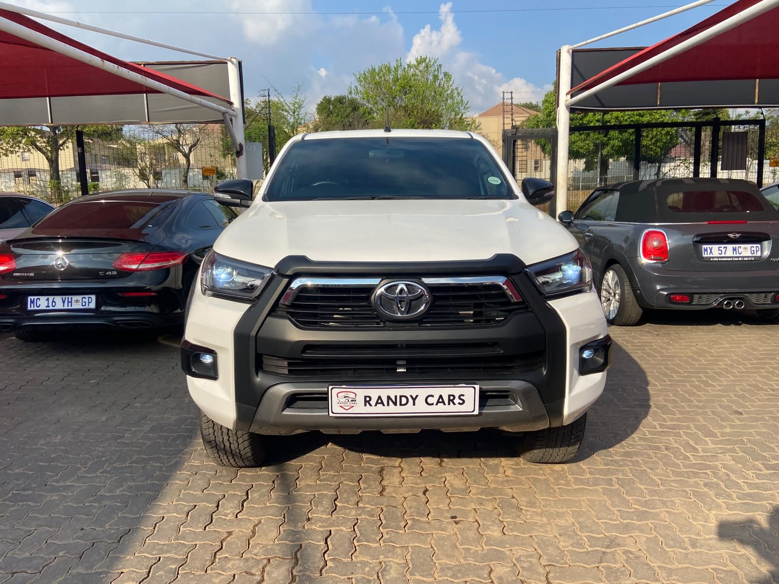 
								Toyota Hilux 2.8GD-6 Xtra Cab Legend Auto,Leather  interior,Aircon,Radio,Navigation,PDC Sensors  etc amazing discounts on cash deals! free delivery guaranteed around gauteng province only. we also arrange finance through all major banks. we give 24hrs turn around period for finance applicants and same time delivery on cash deals. contact our sales team. or visit our dealership RANDY CARS AT 541 LOUIS BOTHA AVENUE SAVOY ESTATE full									