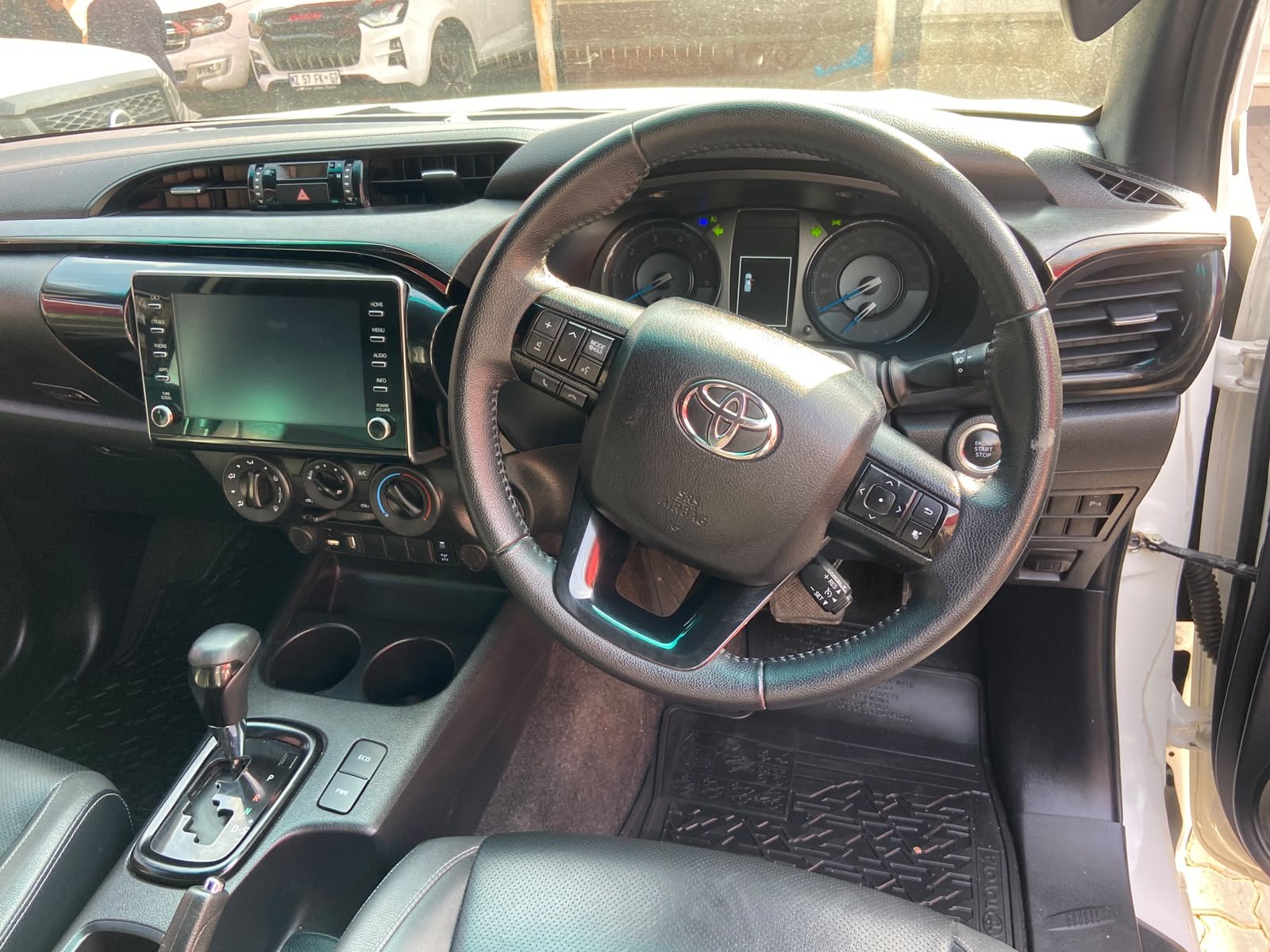 
								Toyota Hilux 2.8GD-6 Xtra Cab Legend Auto,Leather  interior,Aircon,Radio,Navigation,PDC Sensors  etc amazing discounts on cash deals! free delivery guaranteed around gauteng province only. we also arrange finance through all major banks. we give 24hrs turn around period for finance applicants and same time delivery on cash deals. contact our sales team. or visit our dealership RANDY CARS AT 541 LOUIS BOTHA AVENUE SAVOY ESTATE full									