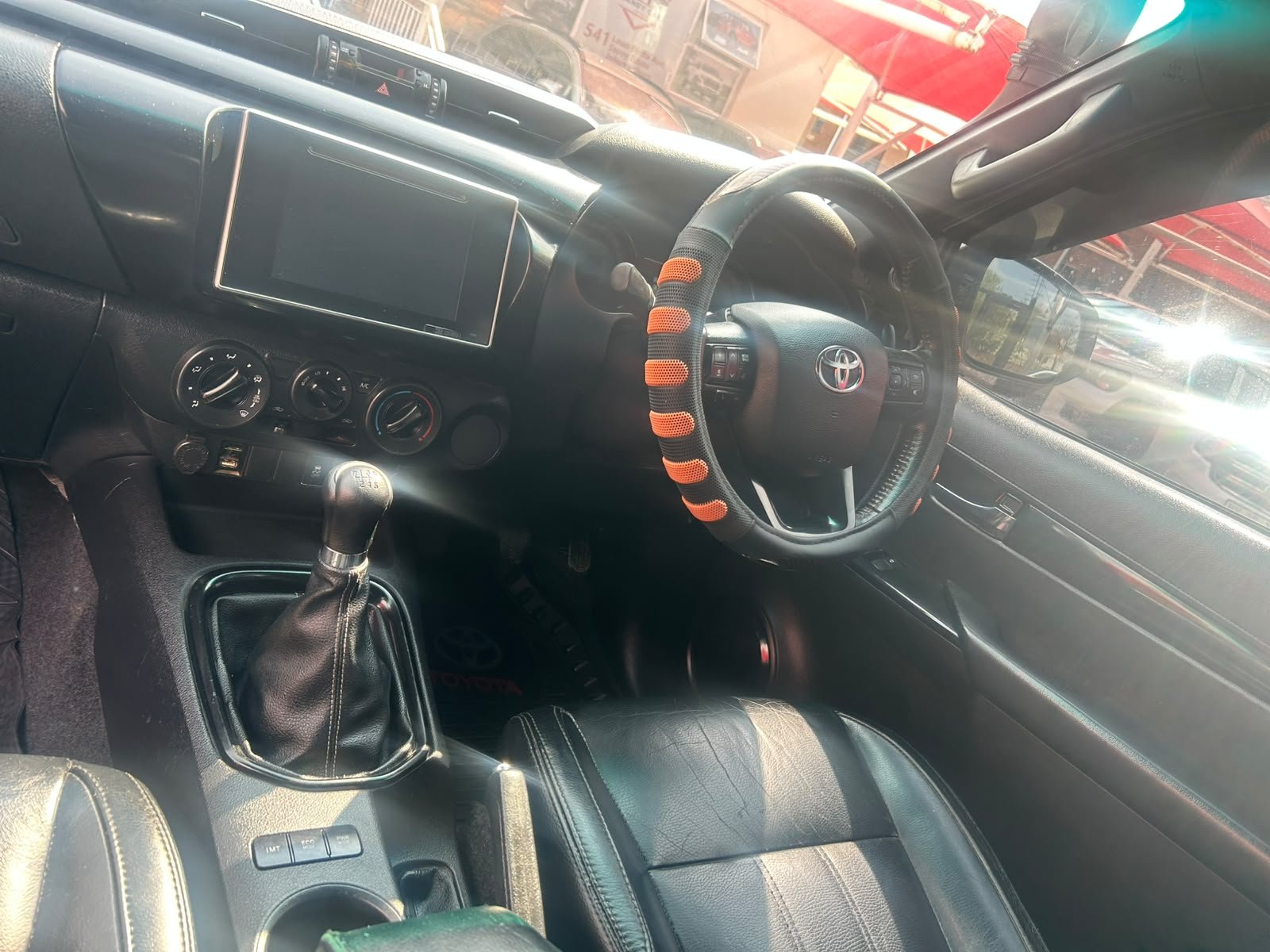 
								Toyota Hilux 2.8GD-6 Xtra cab Raider,Leather interior,Aircon etc amazing discounts on cash deals! free delivery guaranteed around gauteng province only. we also arrange finance through all major banks. we give 24hrs turn around period for finance applicants and same time delivery on cash deals. contact our sales team. or visit our dealership RANDY CARS AT 541 LOUIS BOTHA AVENUE SAVOY ESTATE JHB full									