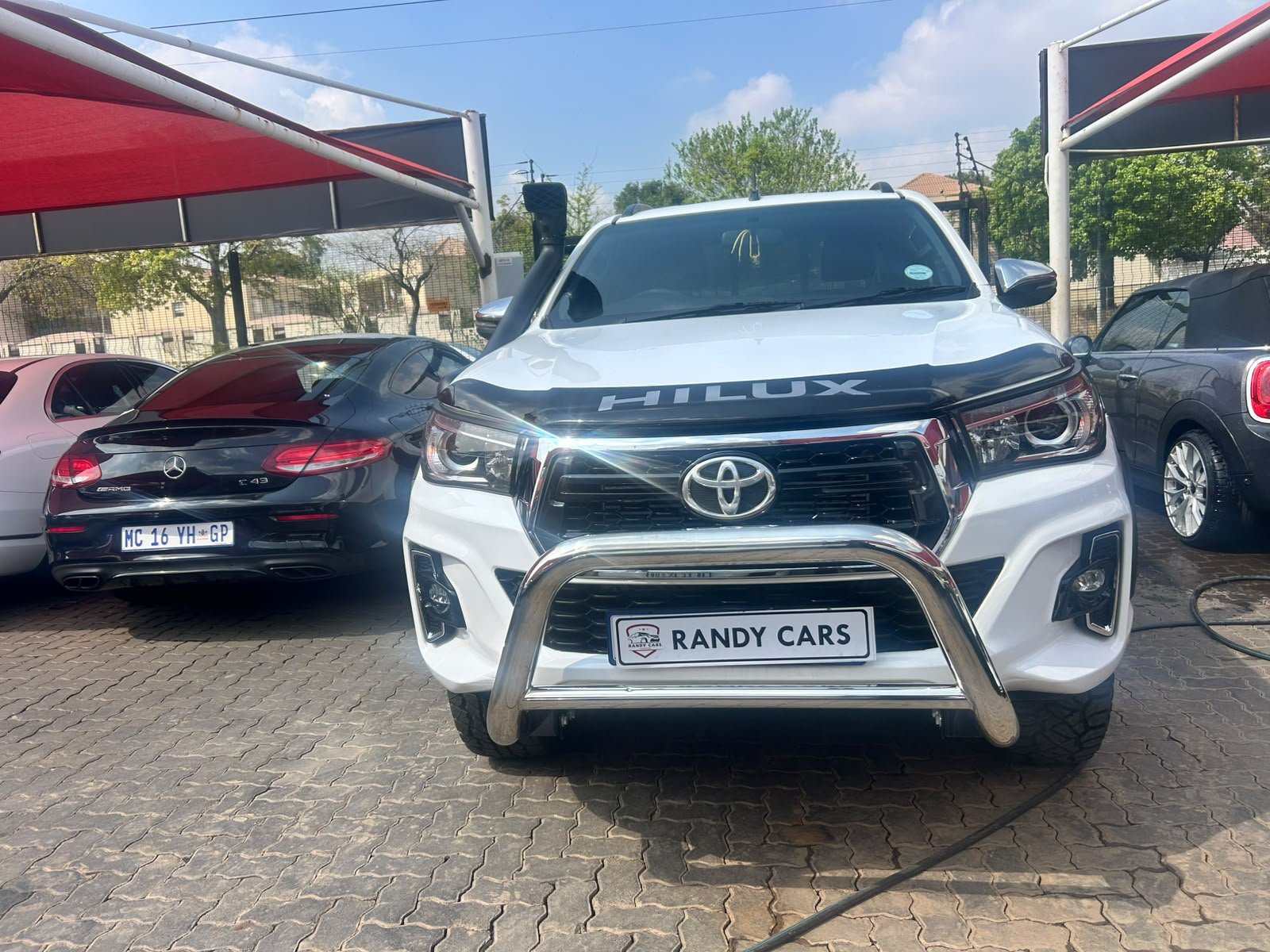 
								Toyota Hilux 2.8GD-6 Xtra cab Raider,Leather interior,Aircon etc amazing discounts on cash deals! free delivery guaranteed around gauteng province only. we also arrange finance through all major banks. we give 24hrs turn around period for finance applicants and same time delivery on cash deals. contact our sales team. or visit our dealership RANDY CARS AT 541 LOUIS BOTHA AVENUE SAVOY ESTATE JHB full									