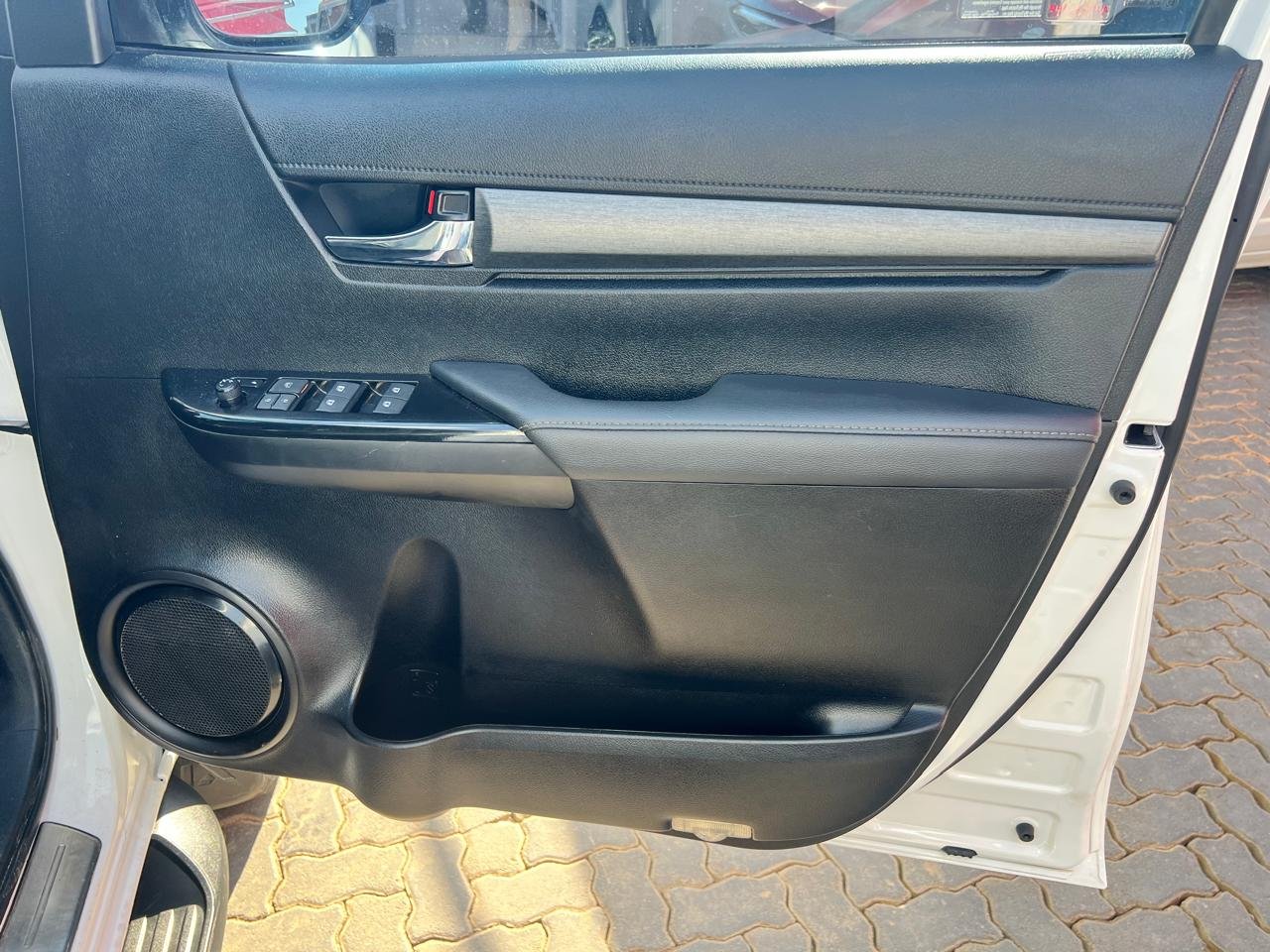 
								Toyota Hilux 2.8GD-6 Double Cab Legend 55,Leather interior,Aircon,Navigation,Multifunctional steering,Apple & Android car play etc amazing discounts on cash deals! free delivery guaranteed around gauteng province only. we also arrange finance through all major banks. we give 24hrs turn around period for finance applicants and same time delivery on cash deals. contact our sales team. or visit our dealership RANDY CARS AT 541 LOUIS BOTHA AVENUE SAVOY ESTATE JHB full									