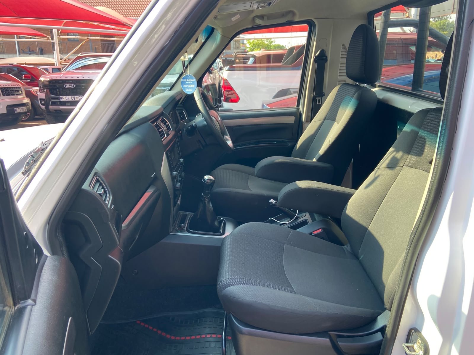 
								2023 Mahindra Scorpio S6 Single Cab,Cloth interior,electric windows,aircon etc… we give amazing discounts on cash deals! free delivery guaranteed around gauteng province only. we also arrange finance through all major banks. we give 24hrs turn around period for finance applicants and same time delivery on cash deals. contact our sales team full									