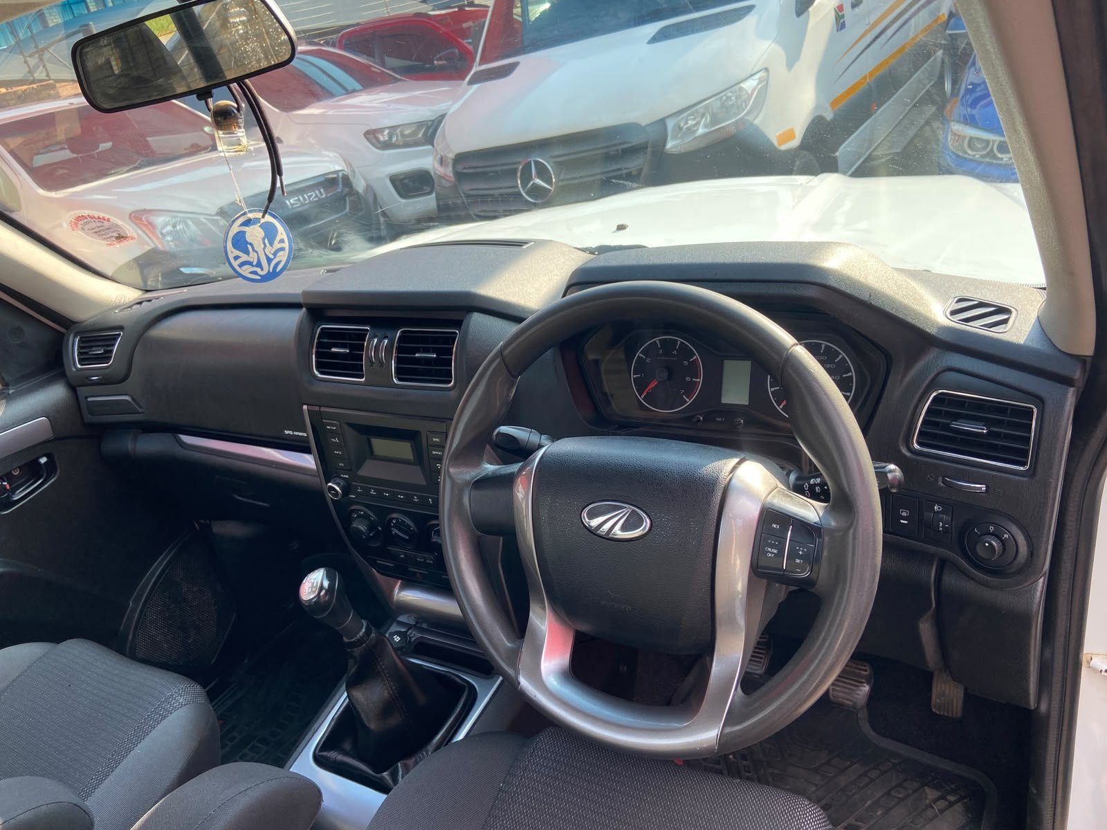 
								2023 Mahindra Scorpio S6 Single Cab,Cloth interior,electric windows,aircon etc… we give amazing discounts on cash deals! free delivery guaranteed around gauteng province only. we also arrange finance through all major banks. we give 24hrs turn around period for finance applicants and same time delivery on cash deals. contact our sales team full									