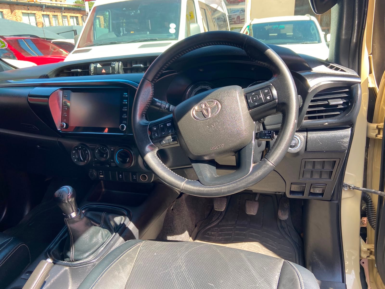 
								Toyota Hilux 2.8GD-6 Xtra Cab 4×4 Legend 50,Leather interior,electric windows,aircon etc… we give amazing discounts on cash deals! free delivery guaranteed around gauteng province only. we also arrange finance through all major banks. we give 24hrs turn around period for finance applicants and same time delivery on cash deals. contact our sales team full									
