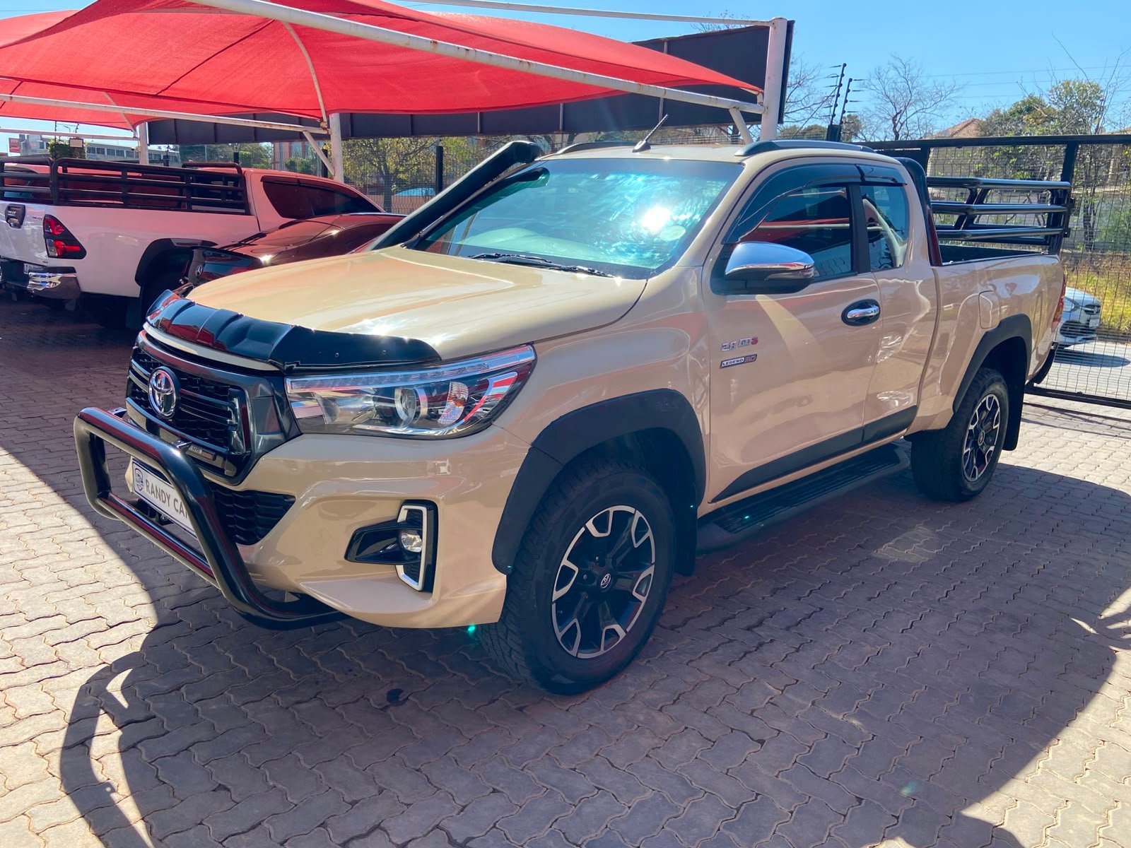 
								Toyota Hilux 2.8GD-6 Xtra Cab 4×4 Legend 50,Leather interior,electric windows,aircon etc… we give amazing discounts on cash deals! free delivery guaranteed around gauteng province only. we also arrange finance through all major banks. we give 24hrs turn around period for finance applicants and same time delivery on cash deals. contact our sales team full									