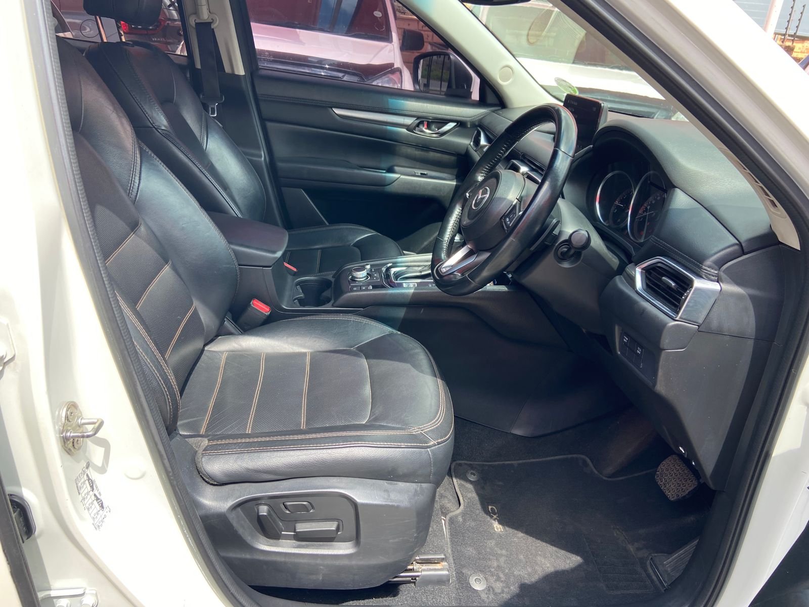 
								2021 Mazda CX-5 Active 2.0 Auto,Leather interior,electric windows,aircon etc… we give amazing discounts on cash deals! free delivery guaranteed around gauteng province only. we also arrange finance through all major banks. we give 24hrs turn around period for finance applicants and same time delivery on cash deals. contact our sales team ZANDI….. full									