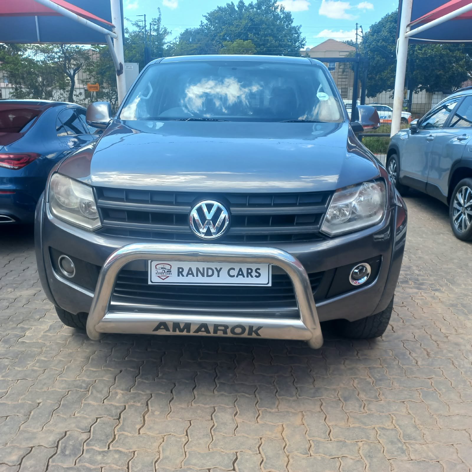 
								Volkswagen Amarok 2.0TDI Double Cab ,Leather interior,Aircon ,Electric windows etc amazing discounts on cash deals! free delivery guaranteed around gauteng province only. we also arrange finance through all major banks. we give 24hrs turn around period for finance applicants and same time delivery on cash deals. contact our sales team. or visit our dealership RANDY CARS AT 541 LOUIS BOTHA AVENUE SAVOY ESTATE JHB full									