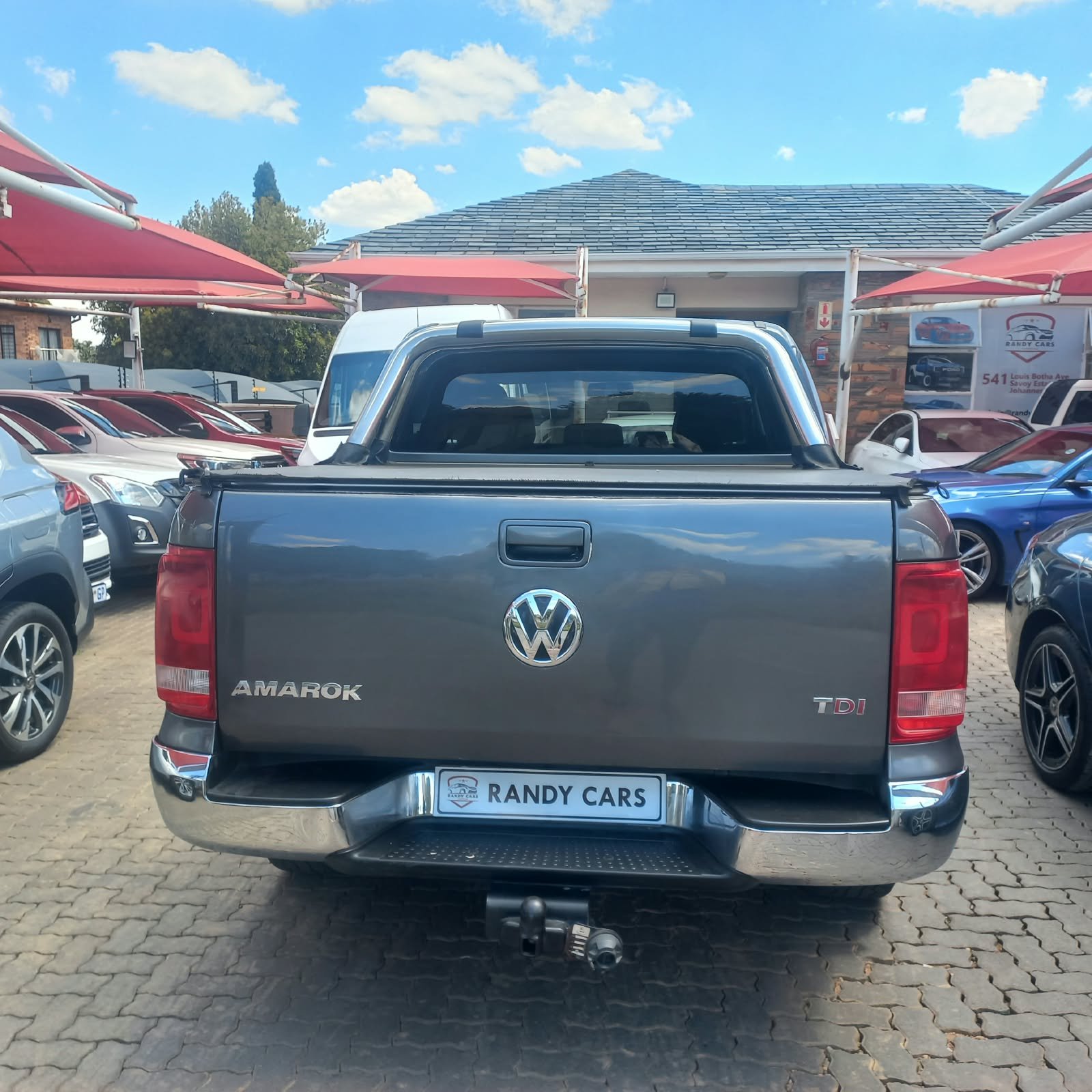 
								Volkswagen Amarok 2.0TDI Double Cab ,Leather interior,Aircon ,Electric windows etc amazing discounts on cash deals! free delivery guaranteed around gauteng province only. we also arrange finance through all major banks. we give 24hrs turn around period for finance applicants and same time delivery on cash deals. contact our sales team. or visit our dealership RANDY CARS AT 541 LOUIS BOTHA AVENUE SAVOY ESTATE JHB full									
